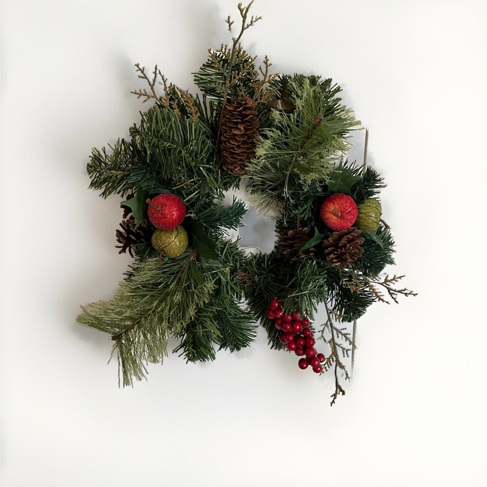 Christmas Holiday Wreath Decoration Pinecones Apples Berries 13”